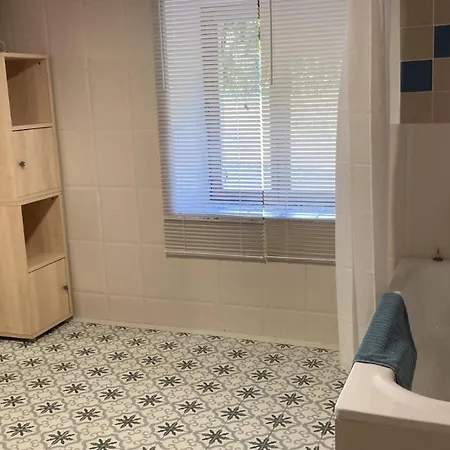 Oda ve Kahvaltı Les Orchidees - 3*